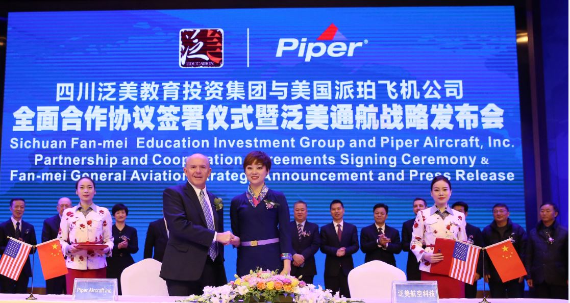 Piper Aircraft and Fan Mei signing ceremony