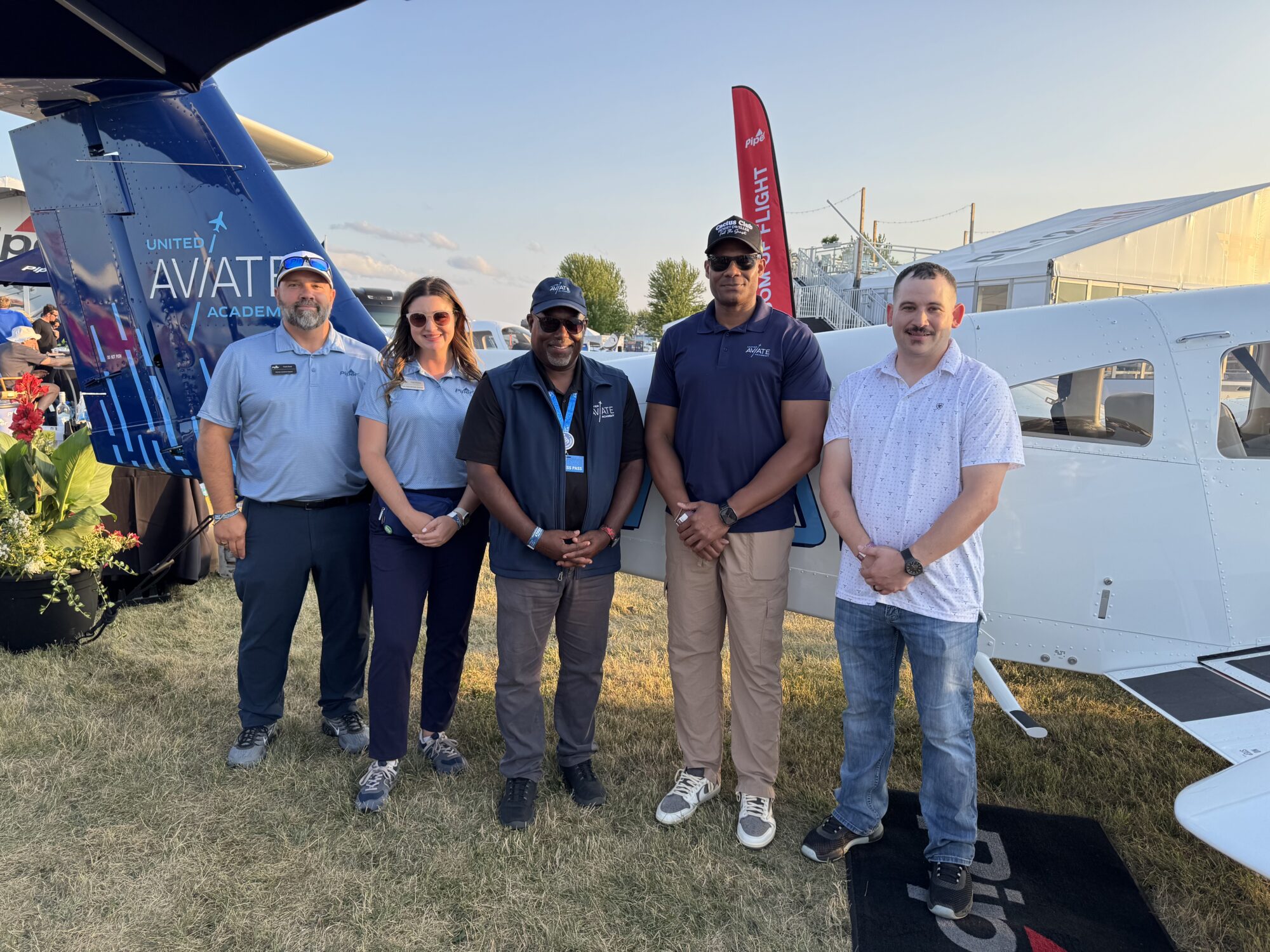 Piper Delivers New Seminole to United Aviate Academy at EAA AirVenture 2026 1